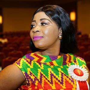 Meet your Posher, Vivian